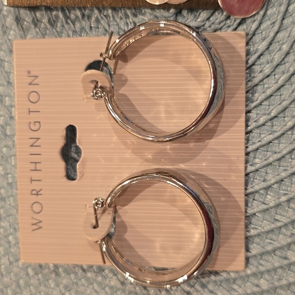 BOLD ELEMENTS & WORTHINGTON WOMEN'S FASHION JEWELRY SILVERTONE EARRINGS BUNDLE - Picture 5 of 9